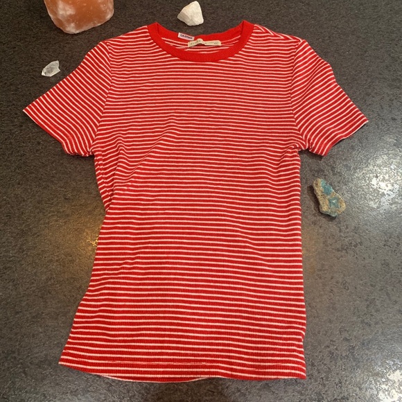2/$10 ActiveUSA cropped TShirt - Picture 2 of 6